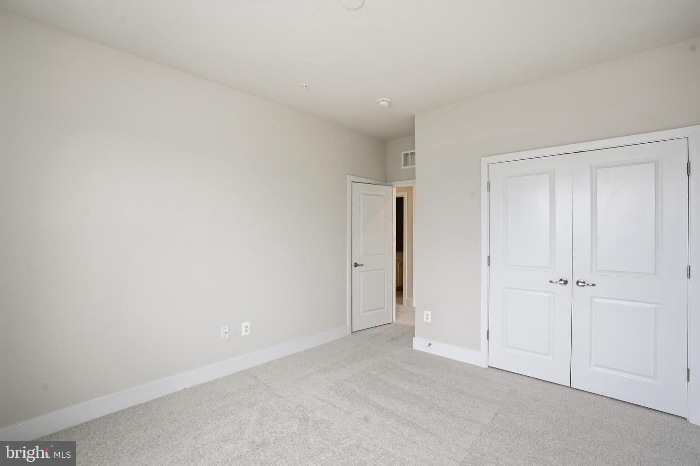 603 Harrington St Property Photo 32
