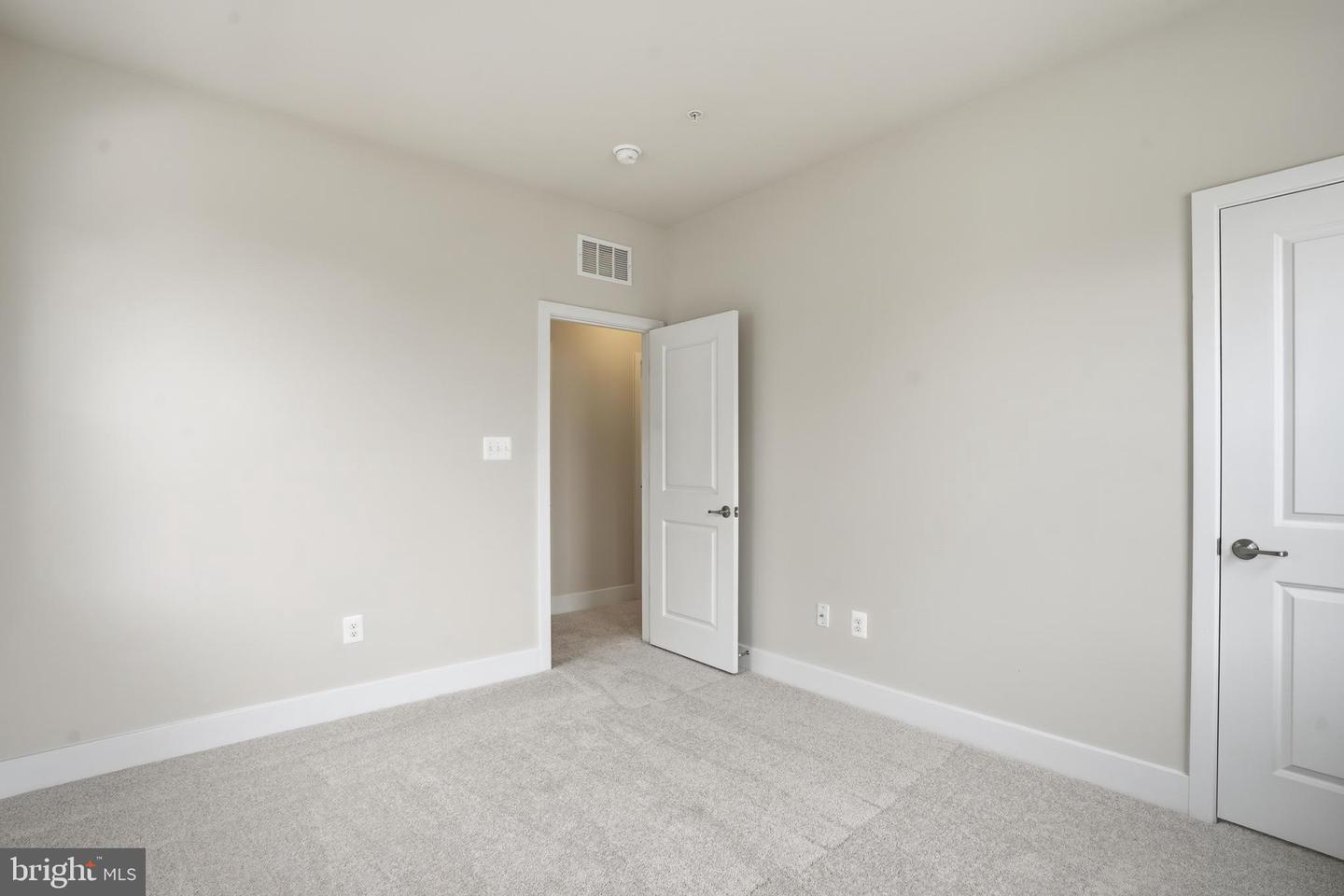 603 Harrington St Property Photo 33