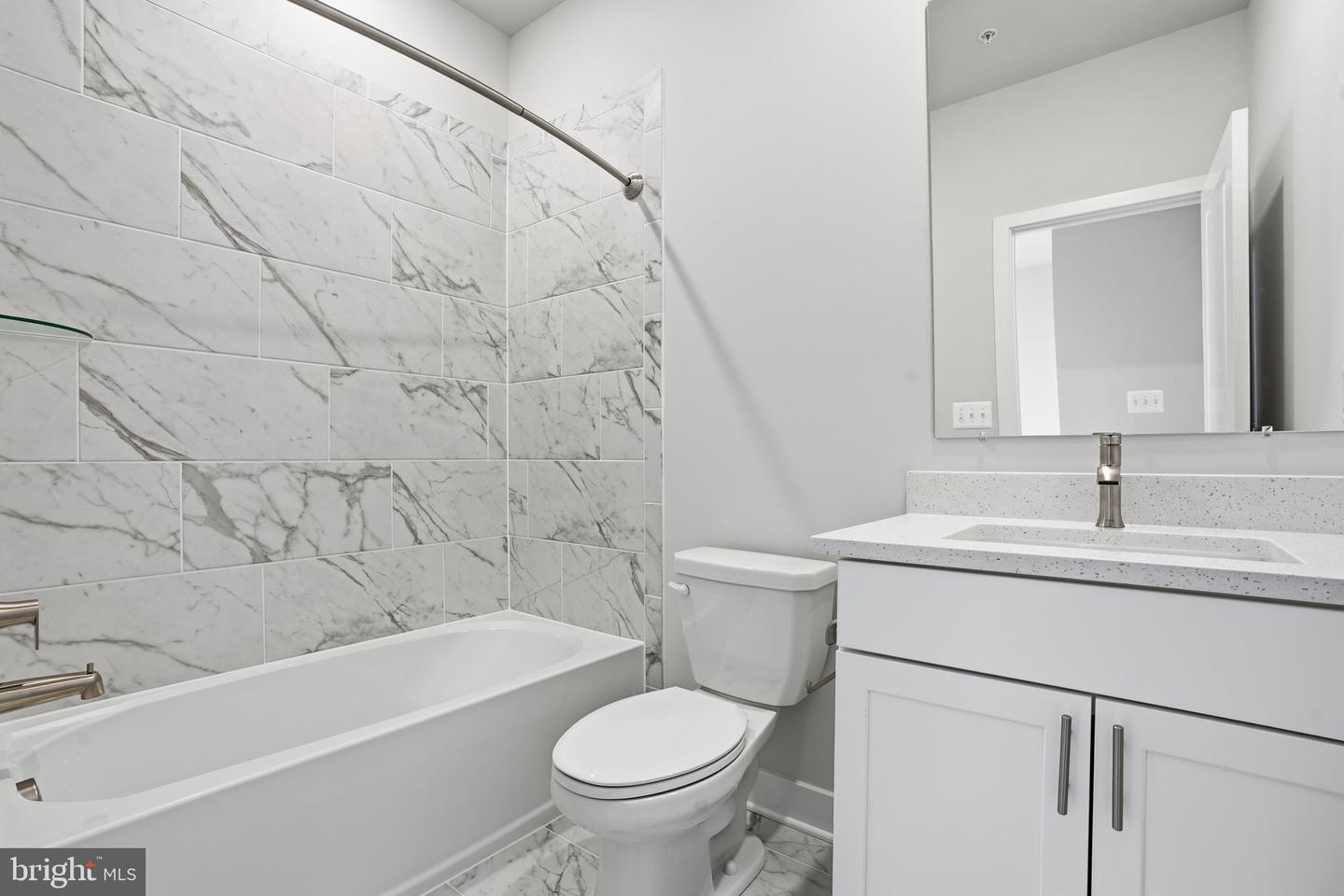 603 Harrington St Property Photo 38