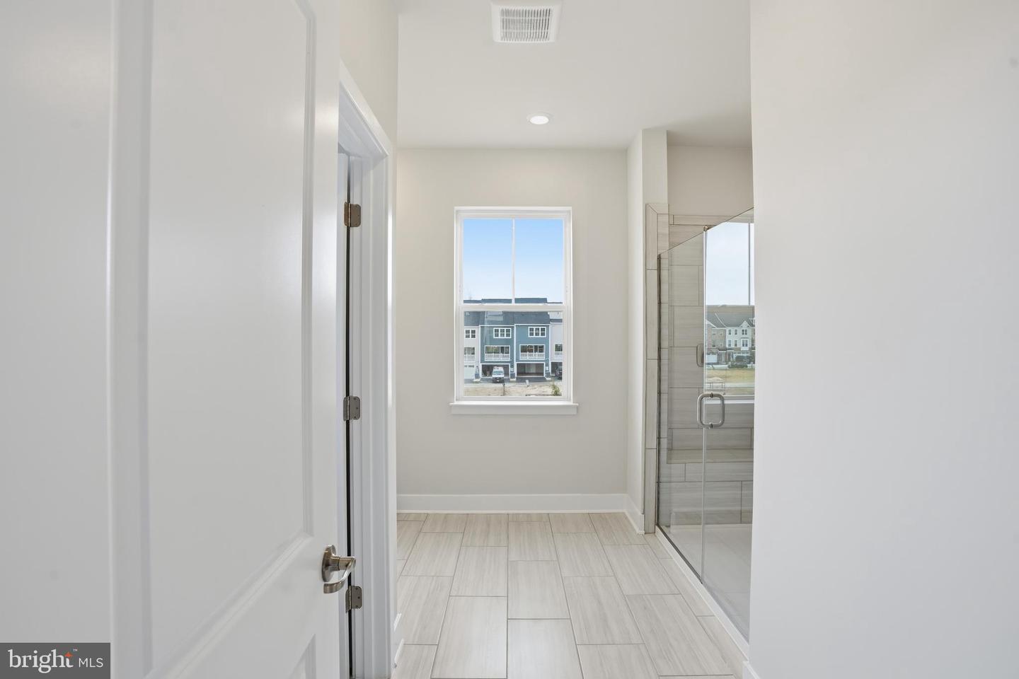 603 Harrington St Property Photo 44