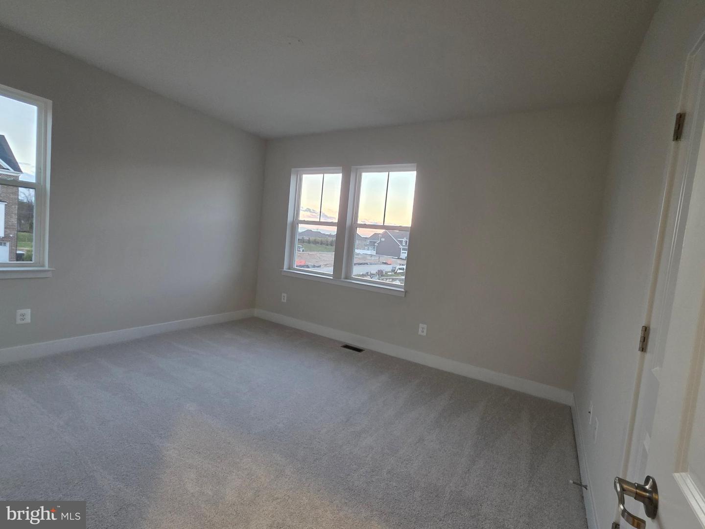 6604 Queensbury St Property Photo 24