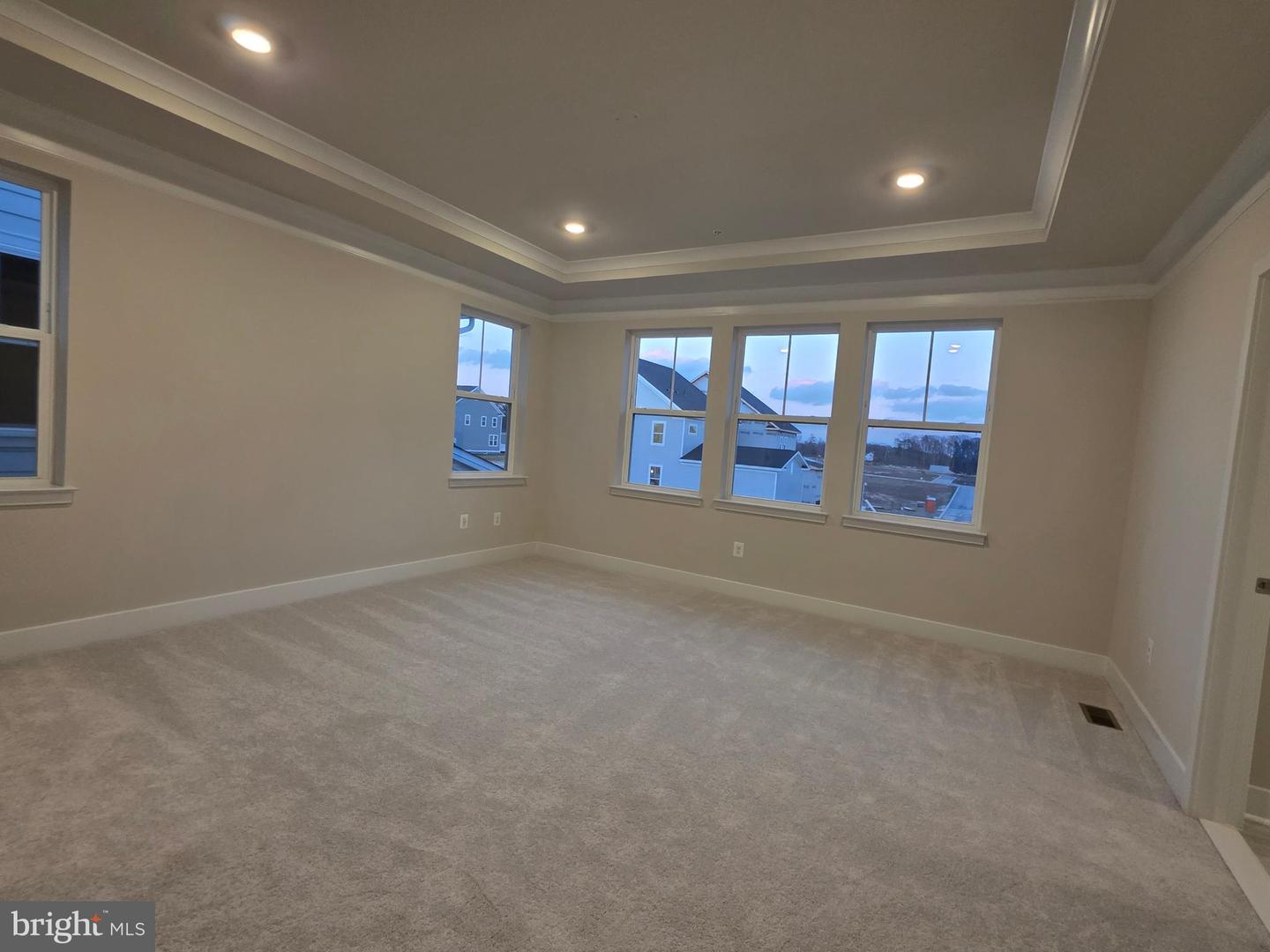 6604 Queensbury St Property Photo 29