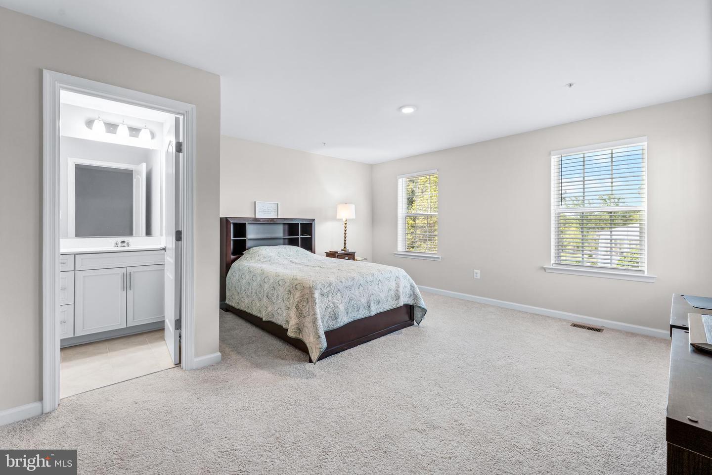 9303 Seney Ln #549 Property Photo 15
