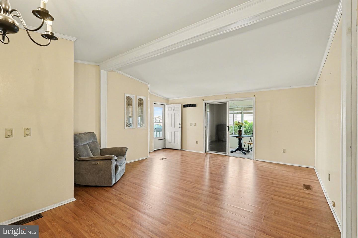 119 Bengies Rd Property Photo 6