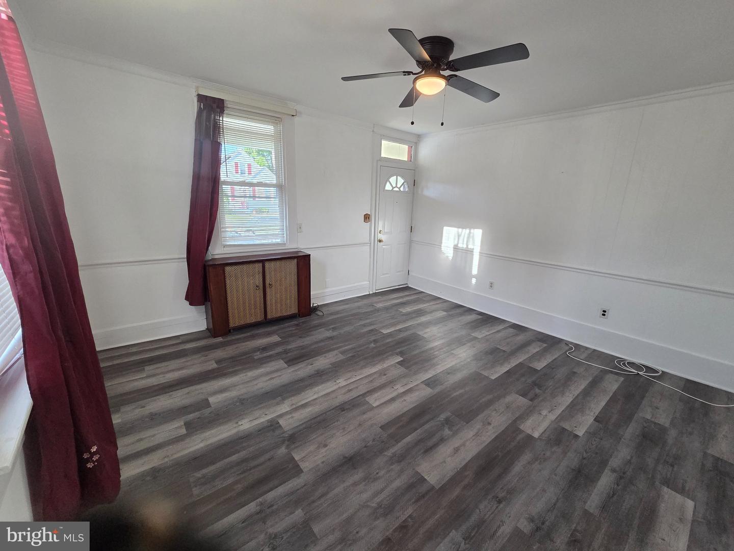 6417 Gilmore St Property Photo 17