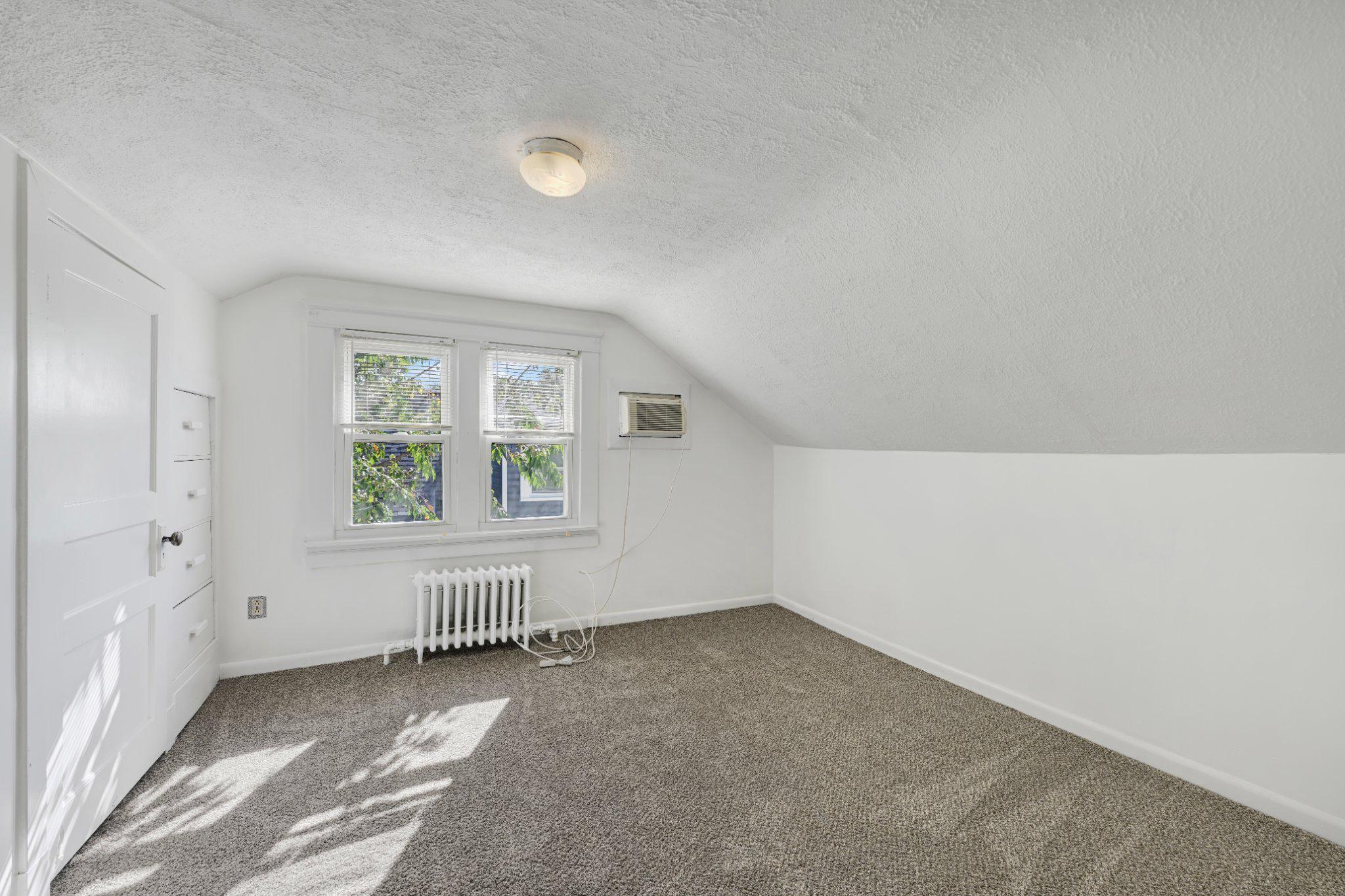 6417 Gilmore St Property Photo 30