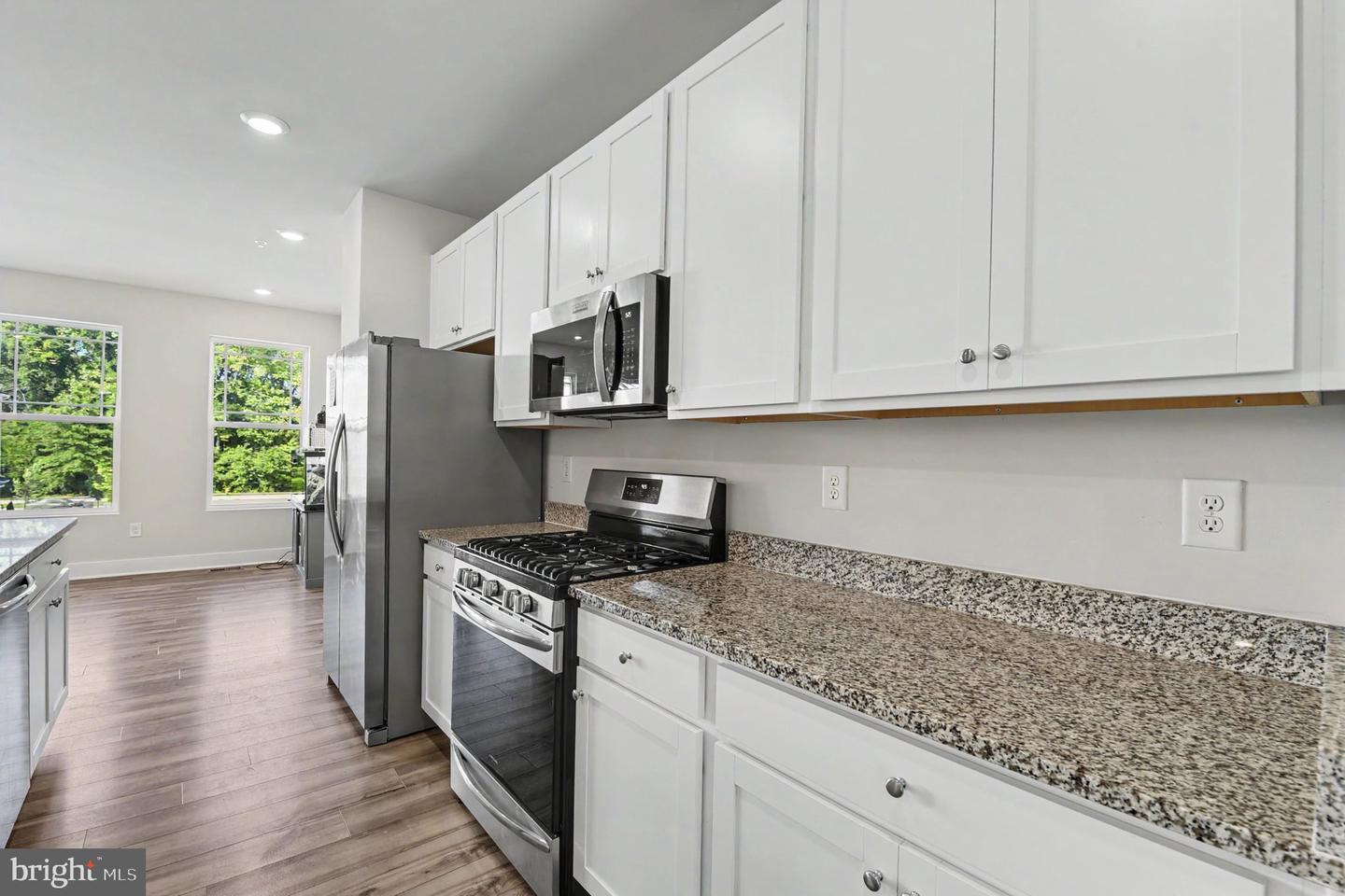 238 Waterstone Rd Property Photo 15