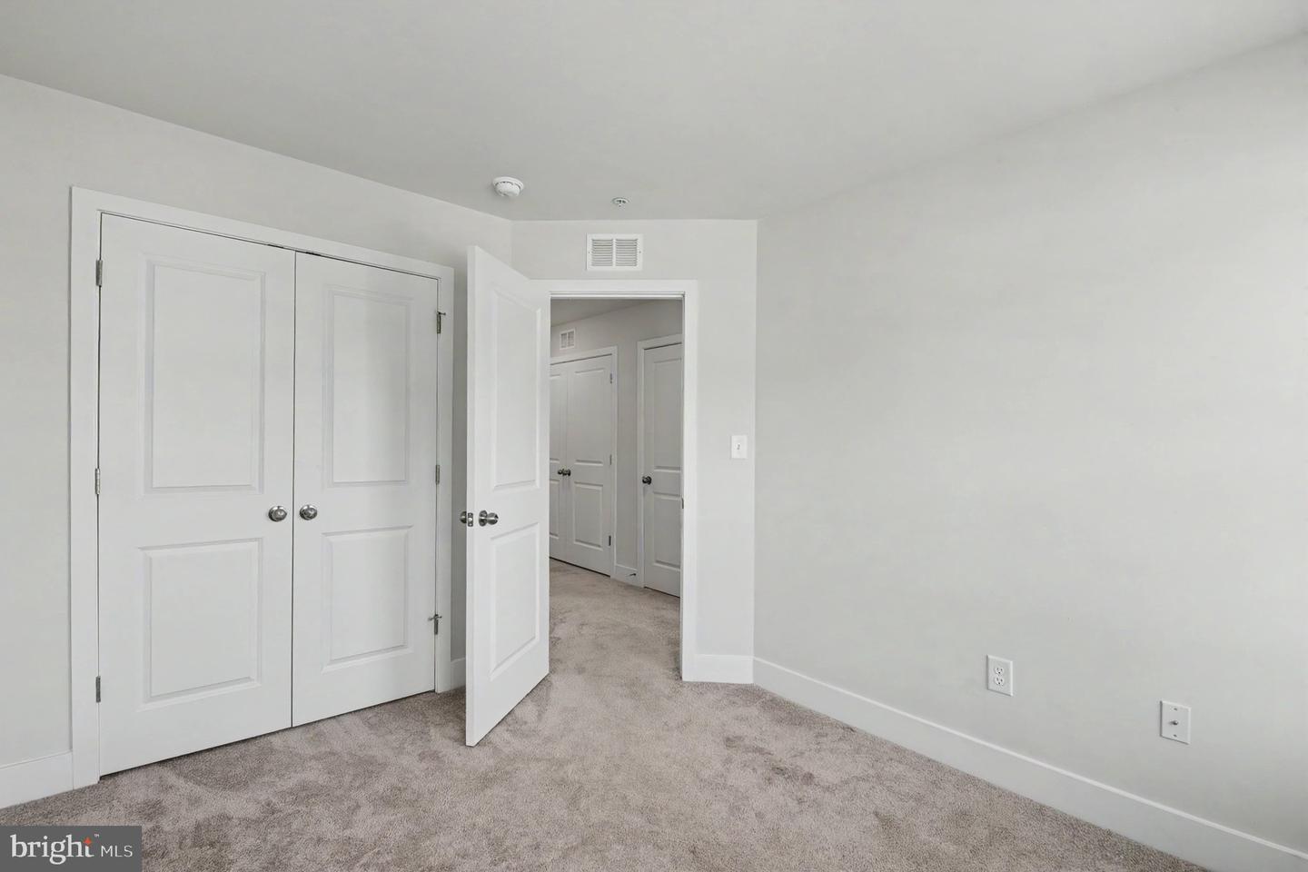 238 Waterstone Rd Property Photo 31