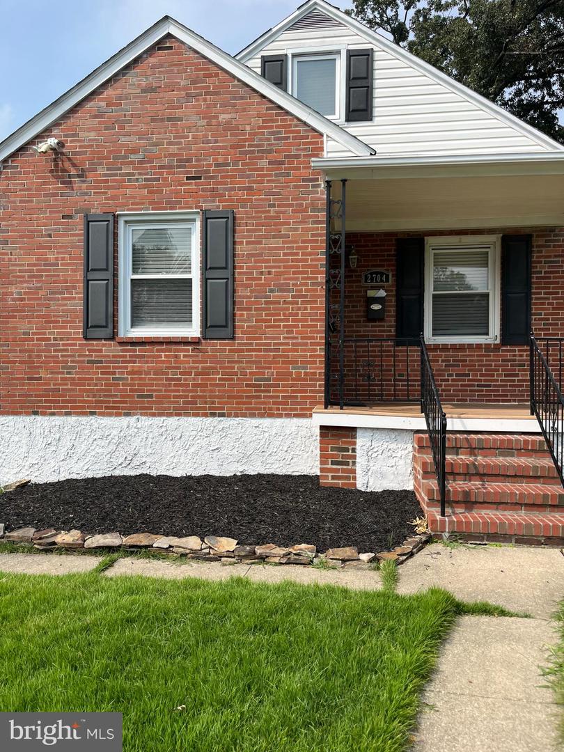 2704 Garnet Road Property Photo 1