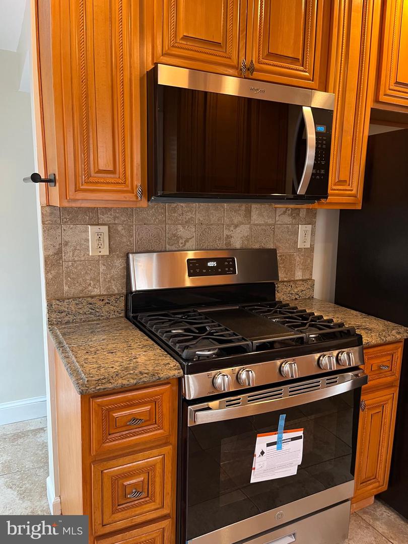 2704 Garnet Road Property Photo 41