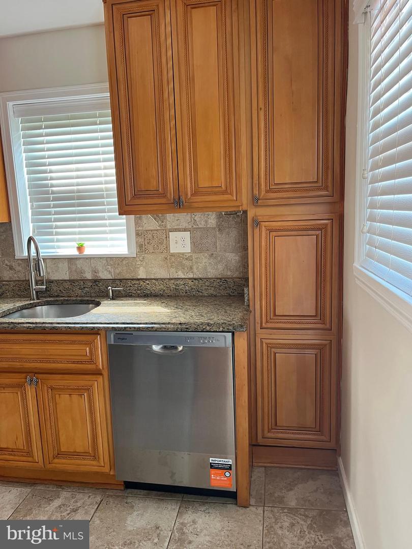 2704 Garnet Road Property Photo 45