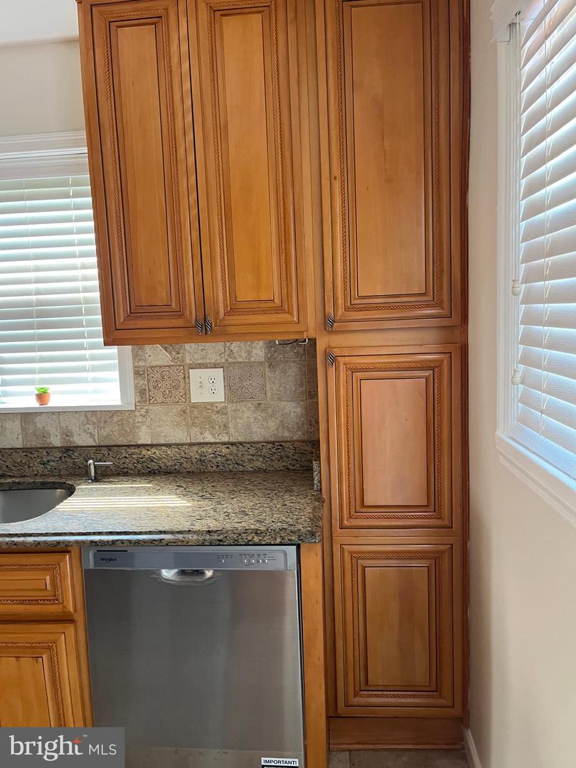 2704 Garnet Road Property Photo 58