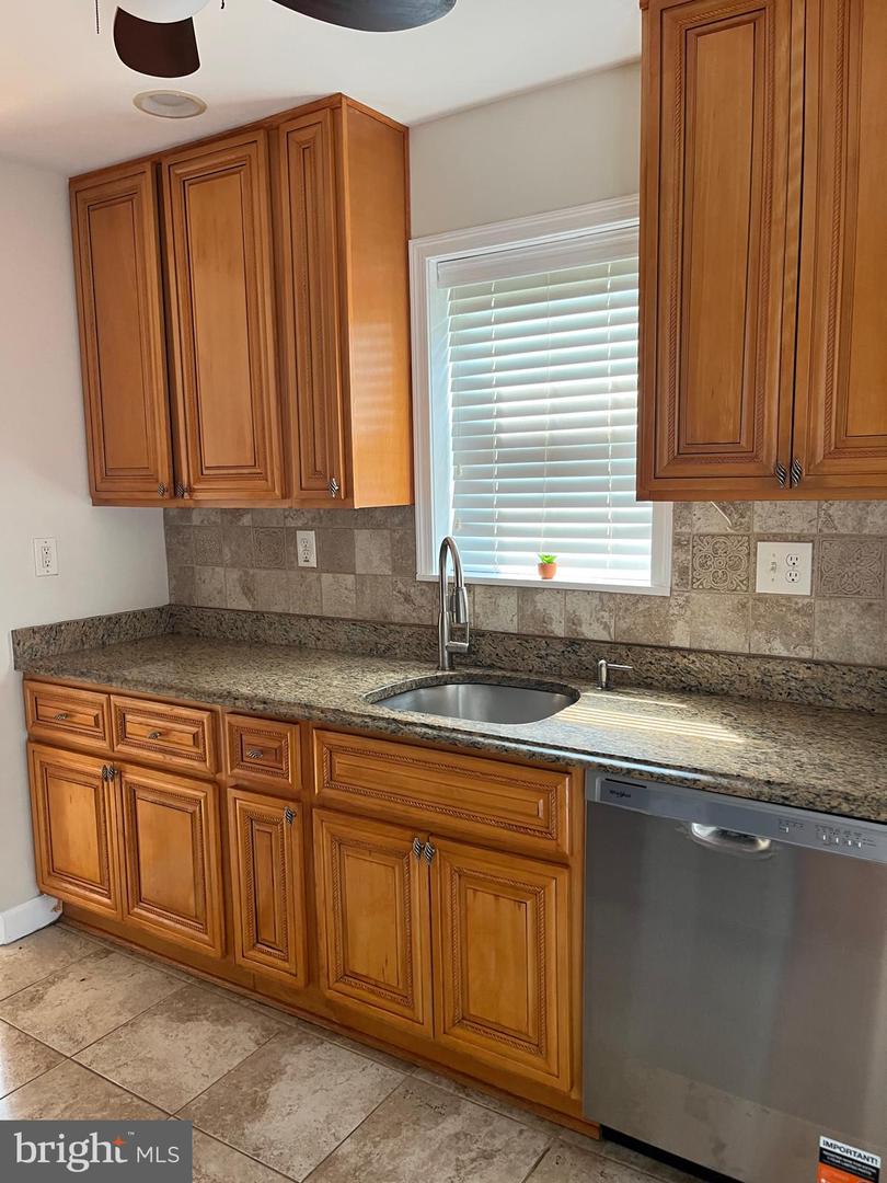 2704 Garnet Road Property Photo 59