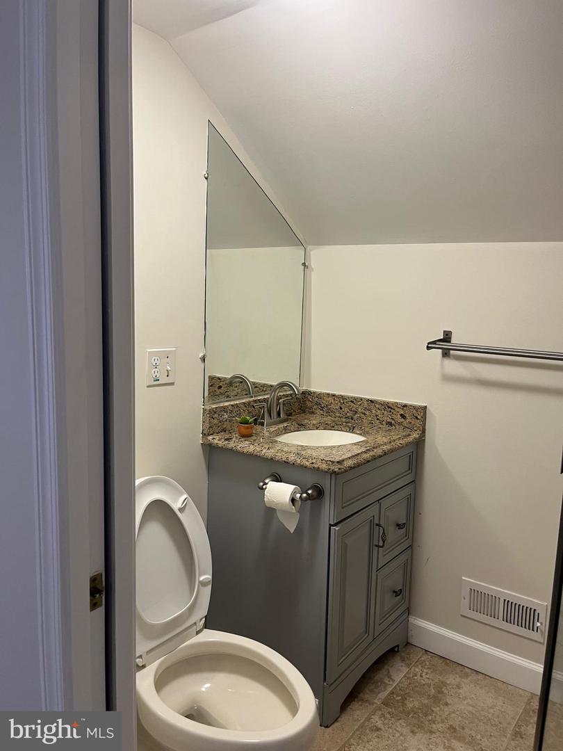 2704 Garnet Road Property Photo 73