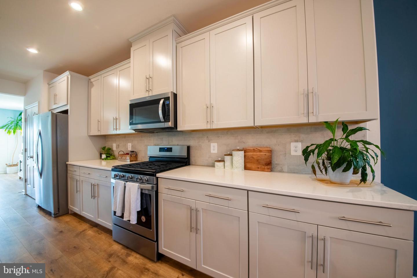 9453 James Macgowan Ln #428 Property Photo 15