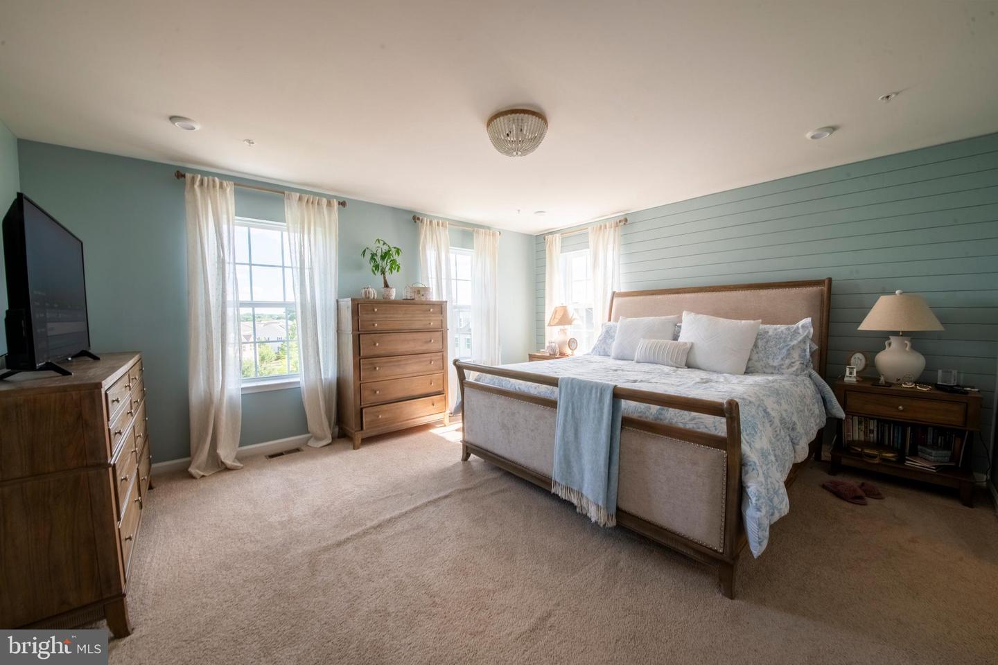 9453 James Macgowan Ln #428 Property Photo 35