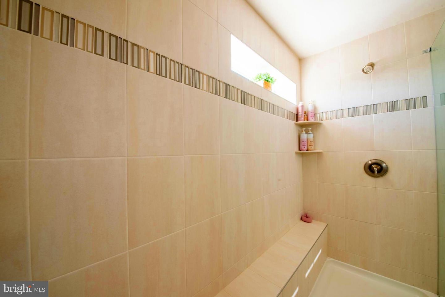 9453 James Macgowan Ln #428 Property Photo 37