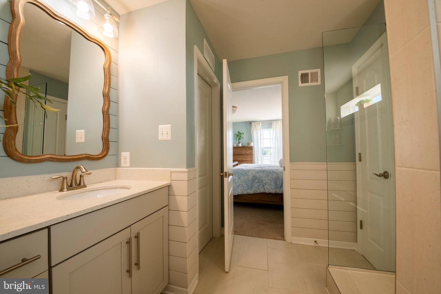 9453 James Macgowan Ln #428 Property Photo 41