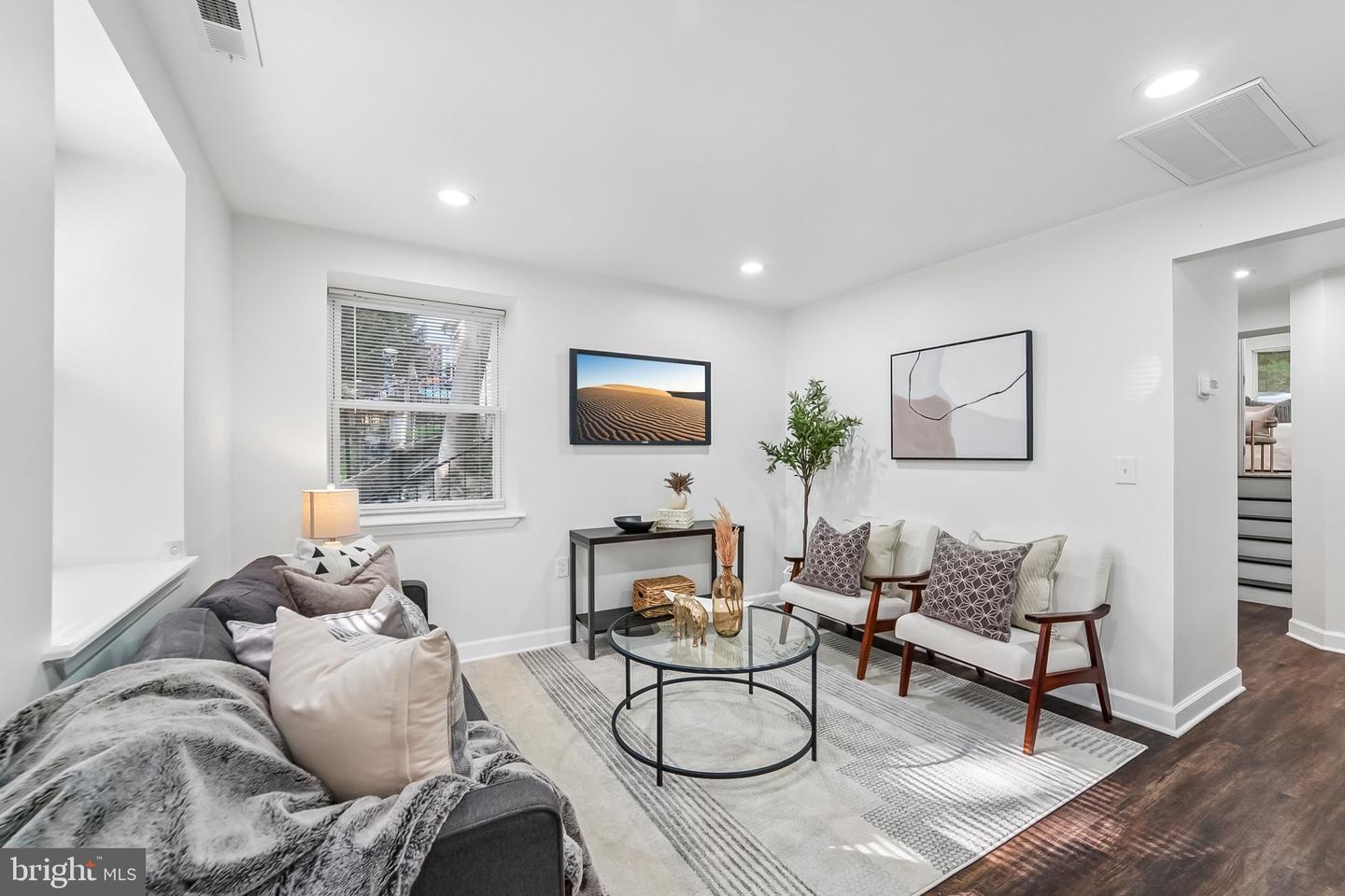 2502 Parkview Rd Property Photo 3