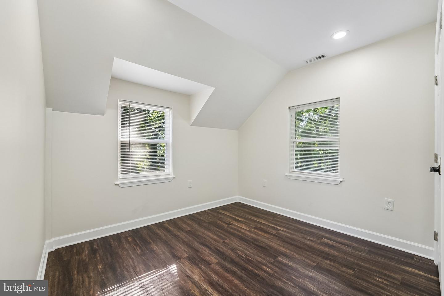2502 Parkview Rd Property Photo 18