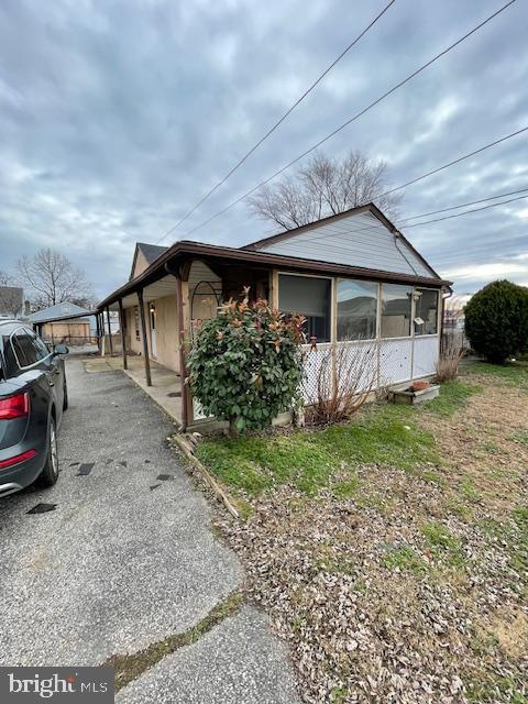 8101 DUKIE AVE