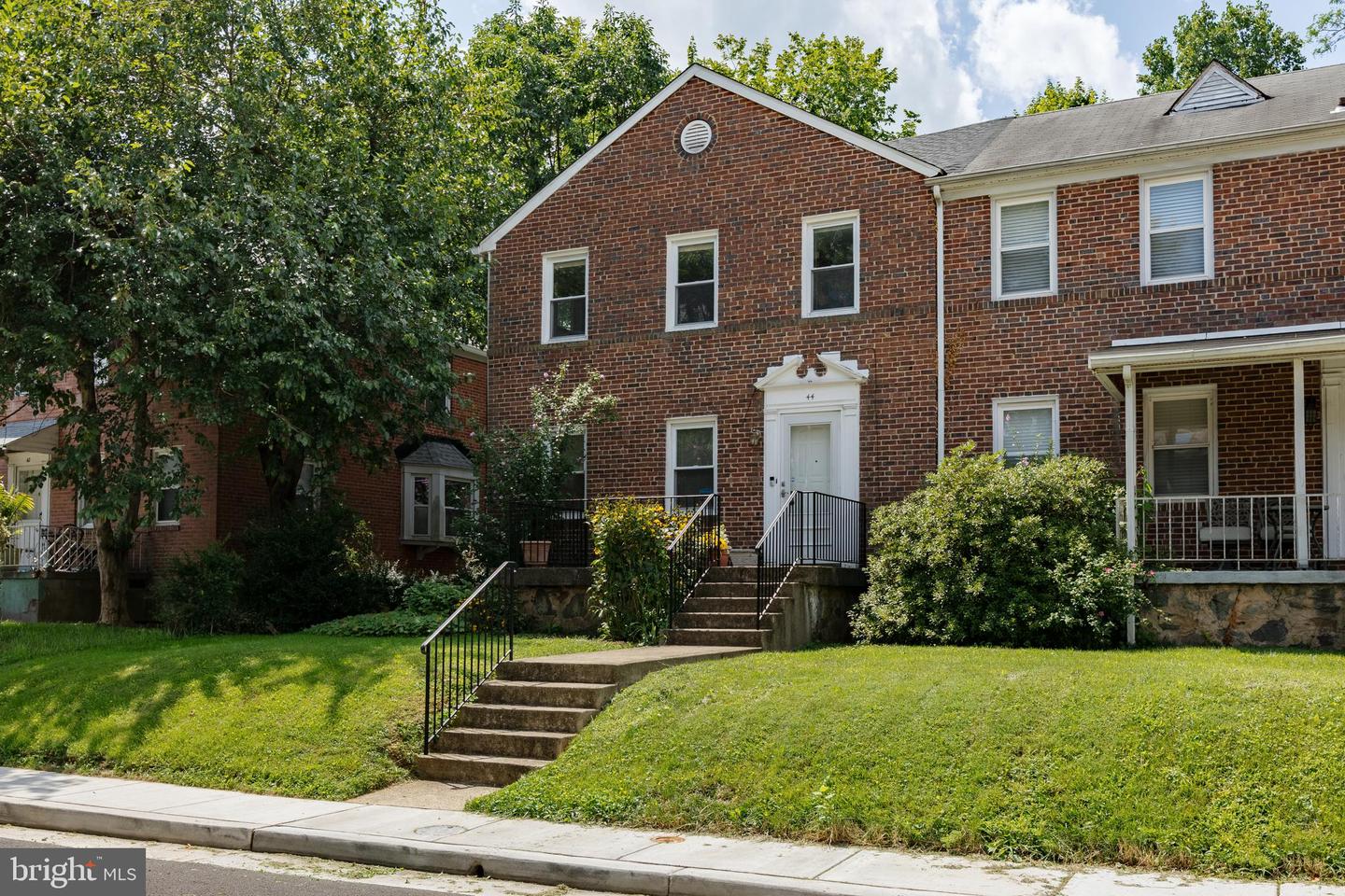 44 BRIARWOOD RD Property Photo 1