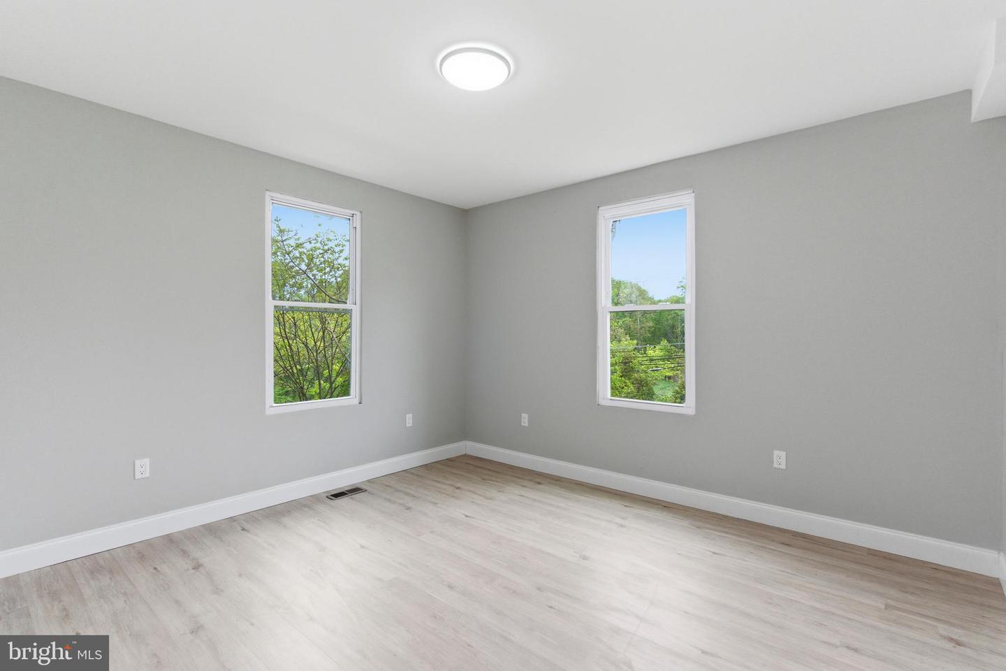 6039 Gwynn Oak Property Photo 20