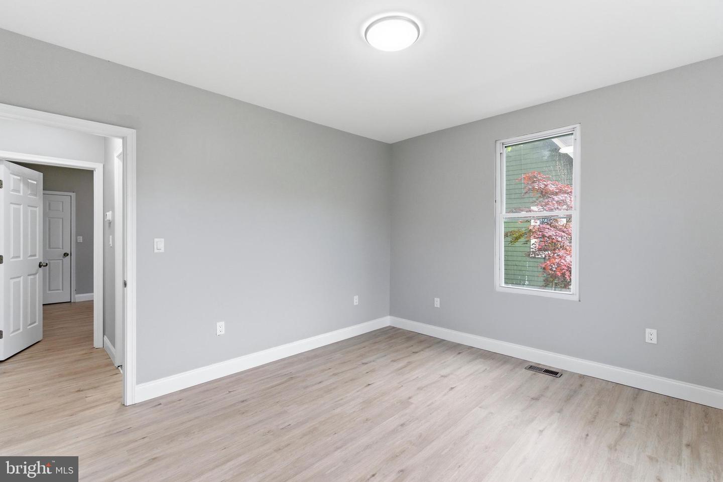 6039 Gwynn Oak Property Photo 21