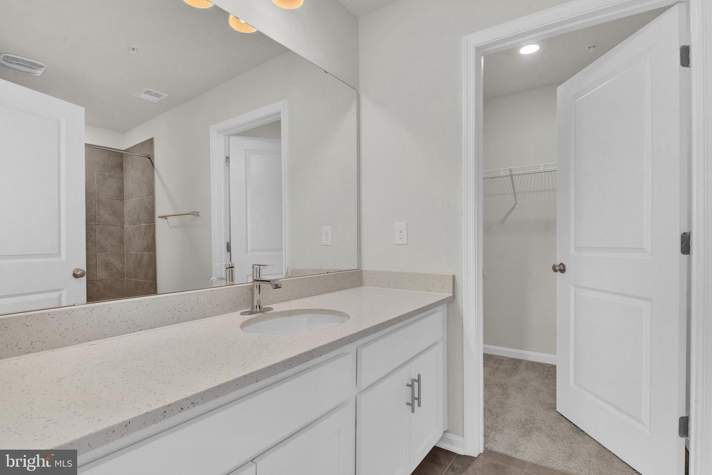 1193 Otter Point Ct Property Photo 18