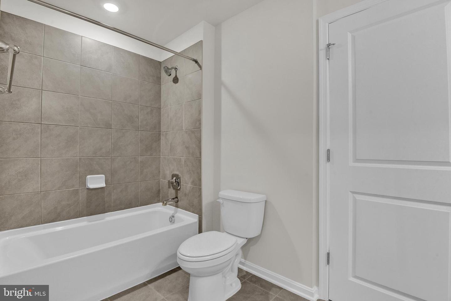 1193 Otter Point Ct Property Photo 19