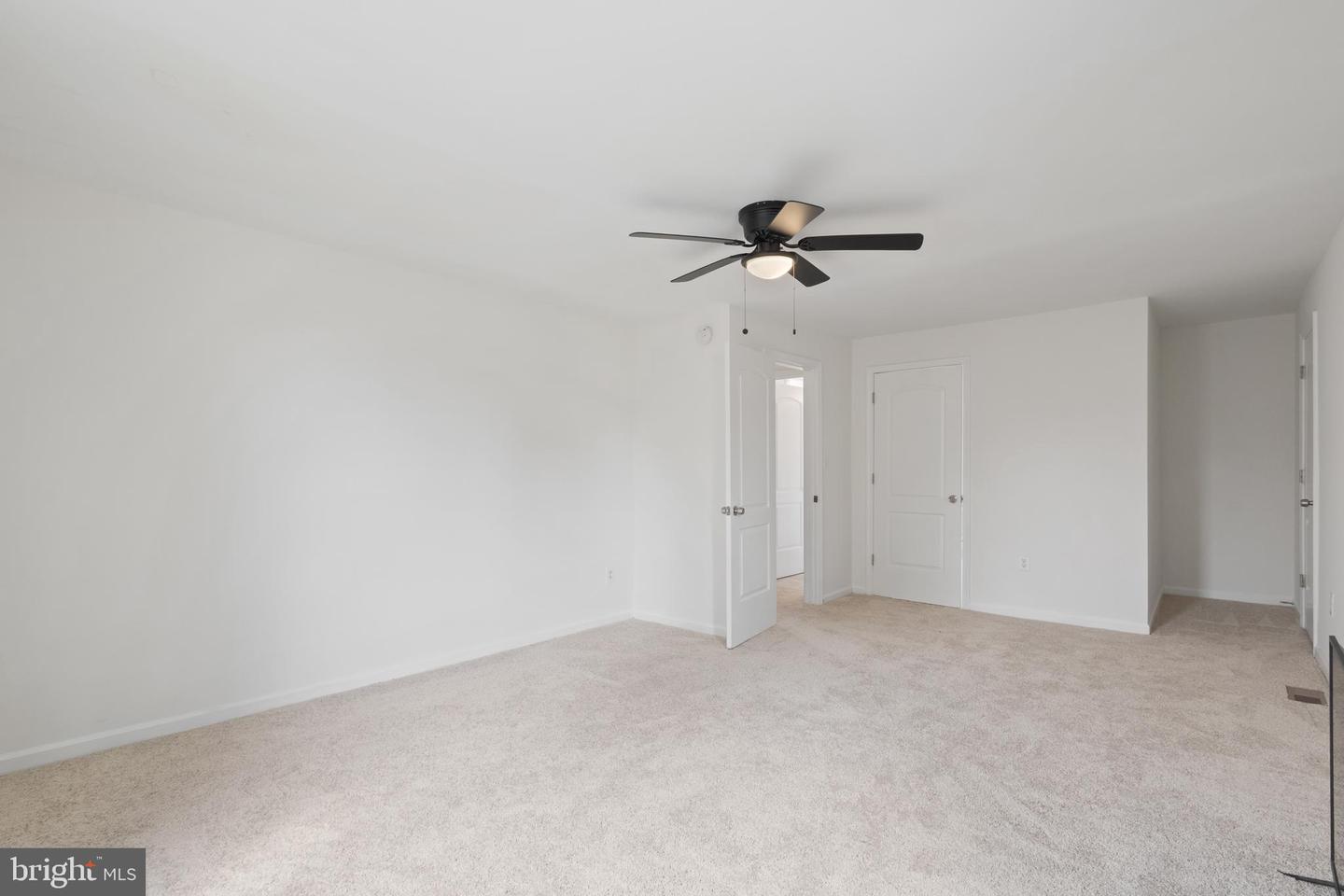 2917 Virginia Ave Property Photo 4