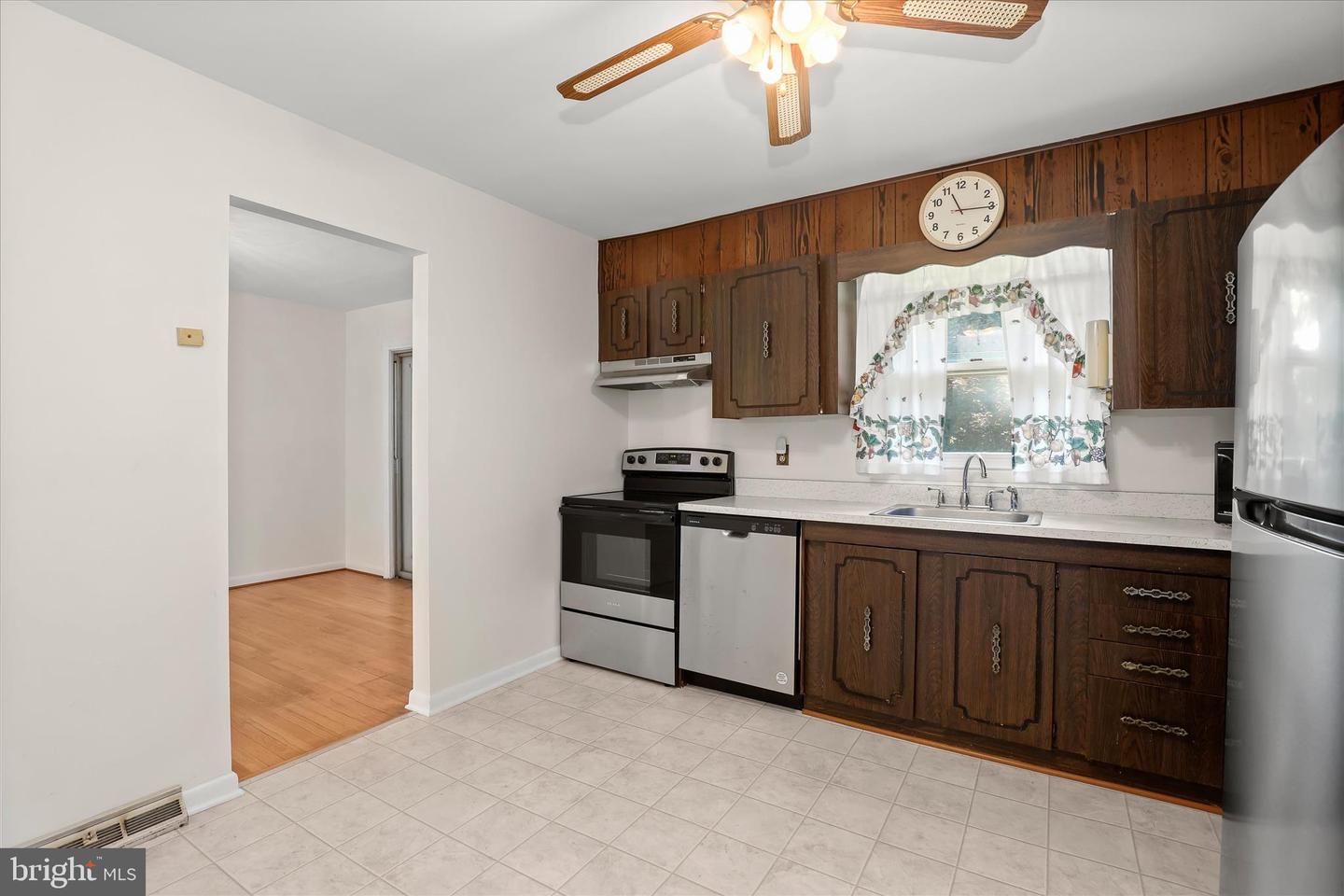 8305 Old Harford Rd Property Photo 12