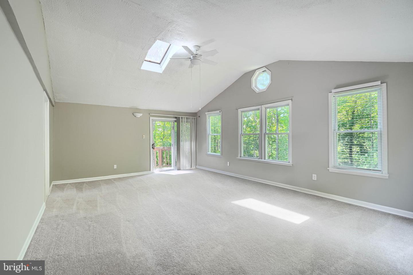 12 Jacobo Ln Property Photo 10
