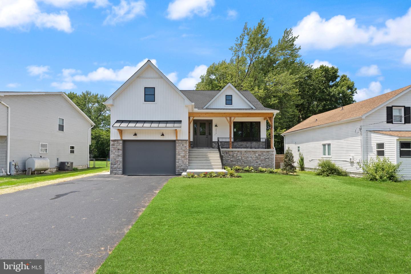 2434 Lodge Farm Rd Property Photo 1