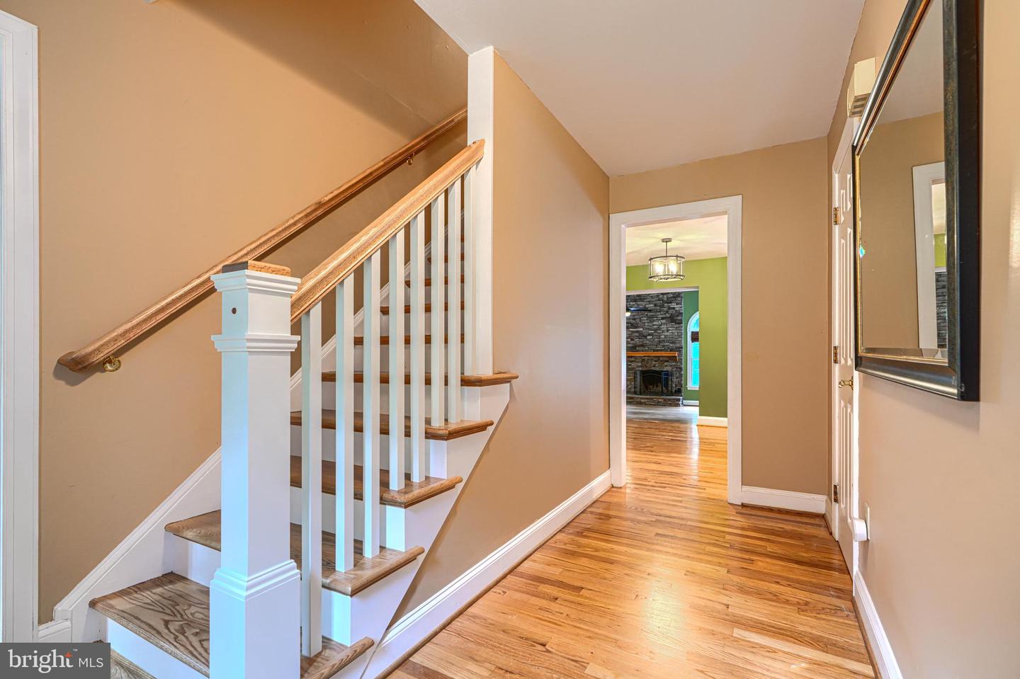 13908 Foxland Rd Property Photo 3