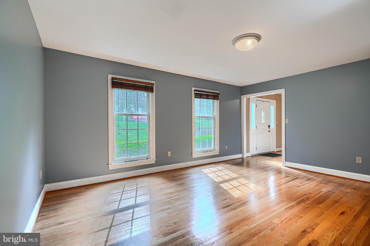 13908 Foxland Rd Property Photo 6