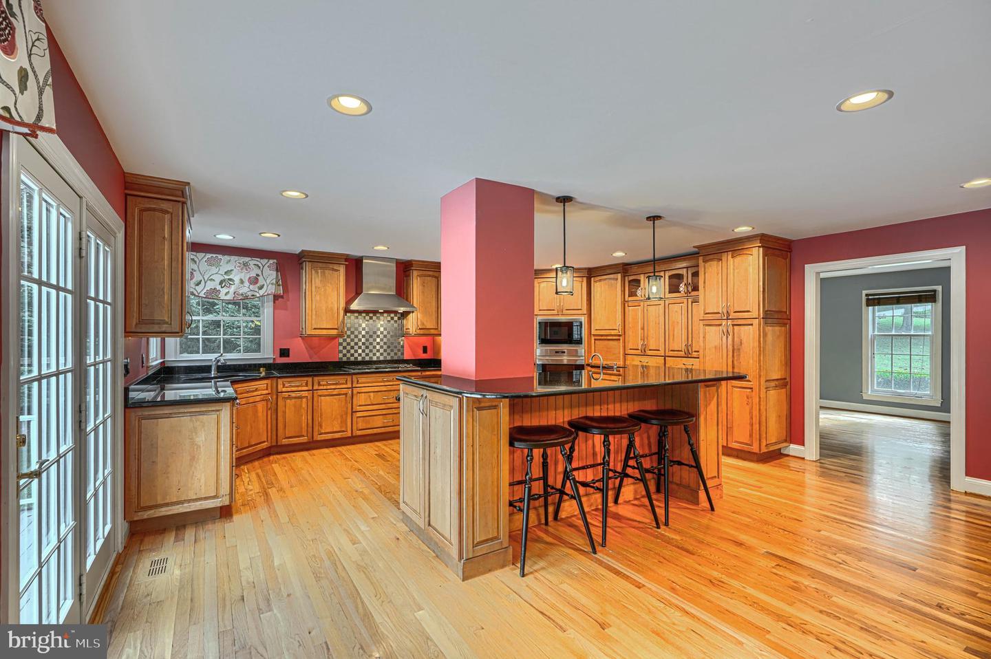 13908 Foxland Rd Property Photo 12