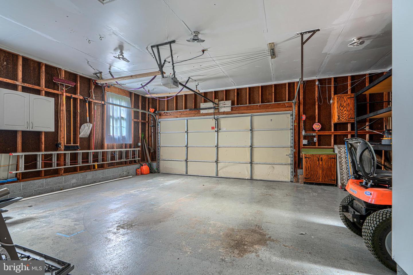 13908 Foxland Rd Property Photo 32