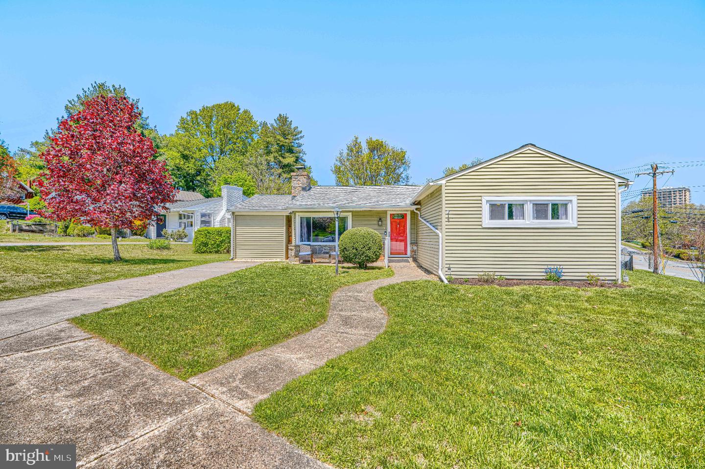 1234 SAINT ANDREWS WAY Property Photo 1