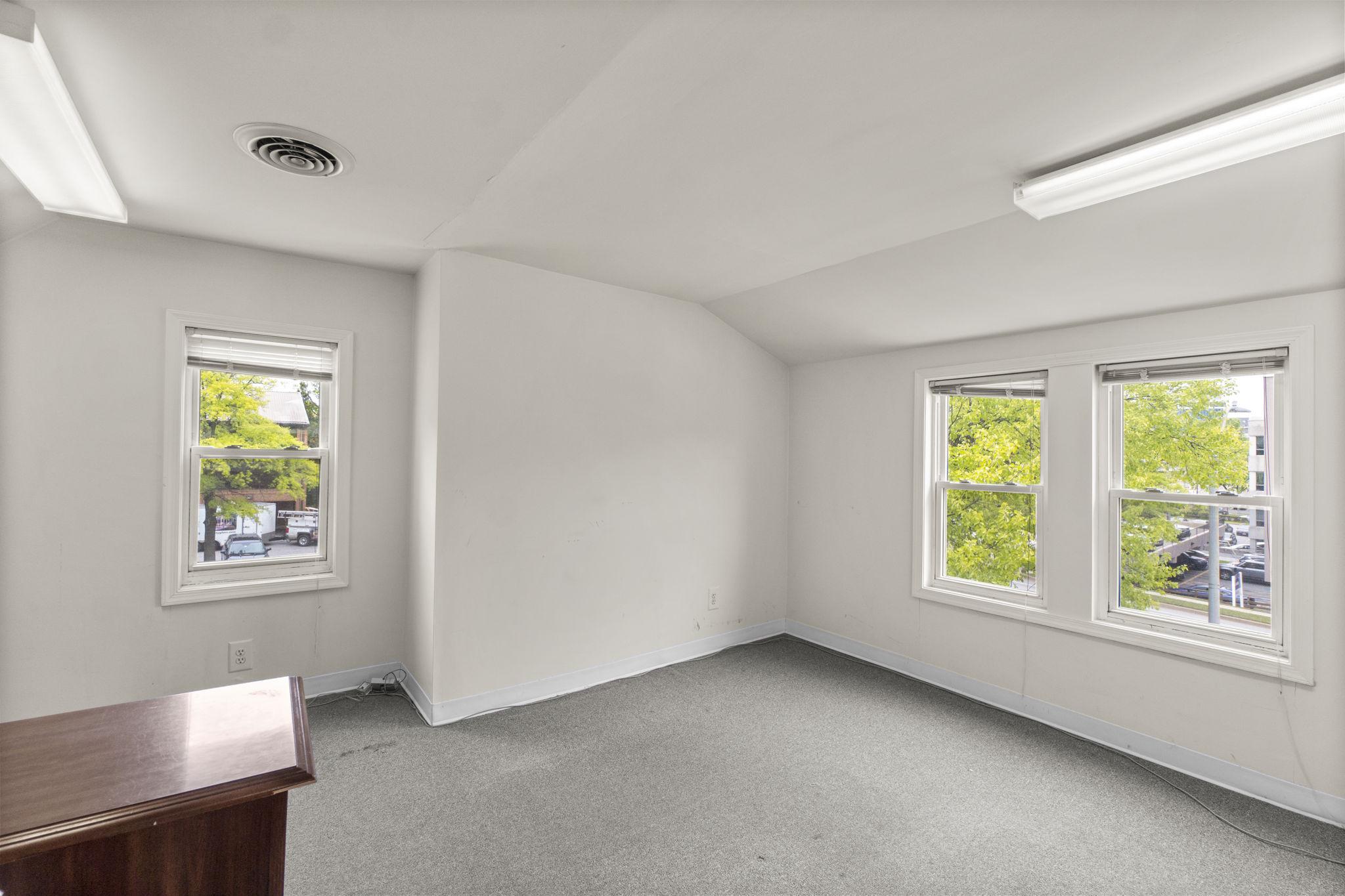 300 Allegheny Property Photo 35