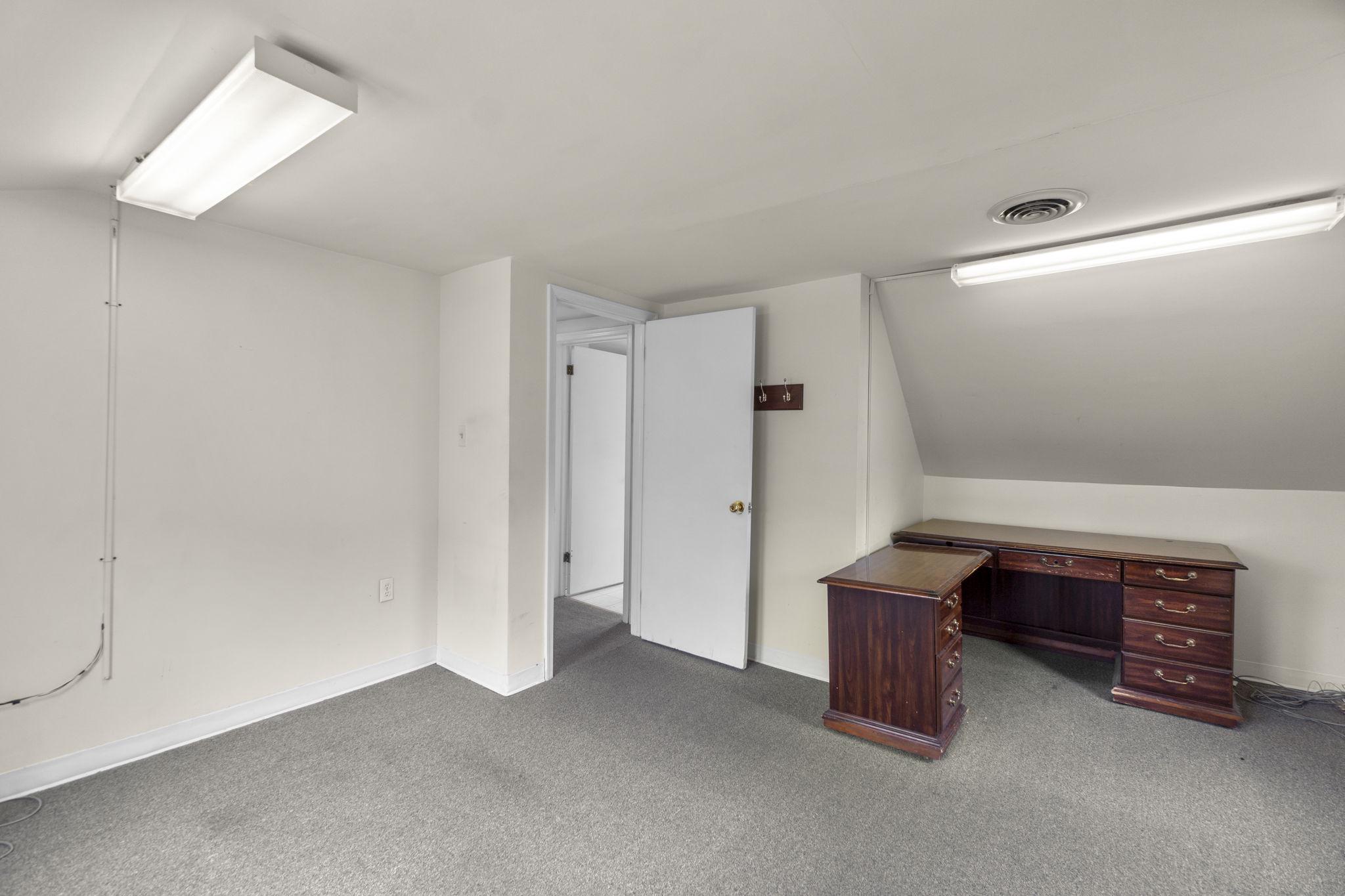 300 Allegheny Property Photo 36