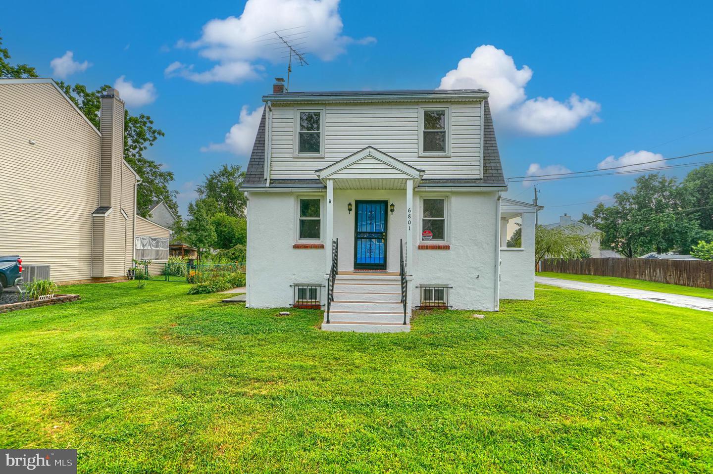 6801 North River Property Photo 1