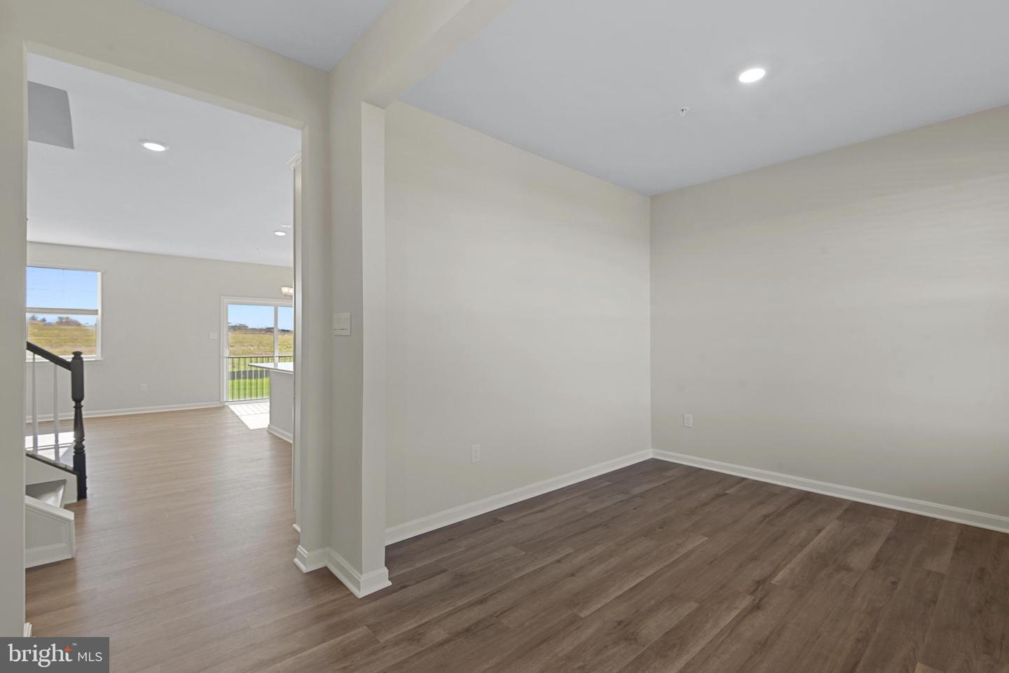 1206 Otter Point Ct Property Photo 2