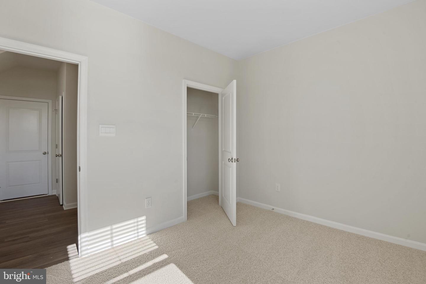 1206 Otter Point Ct Property Photo 10