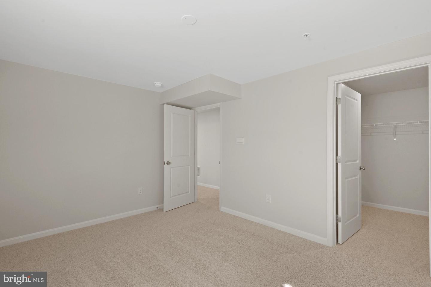 1206 Otter Point Ct Property Photo 23