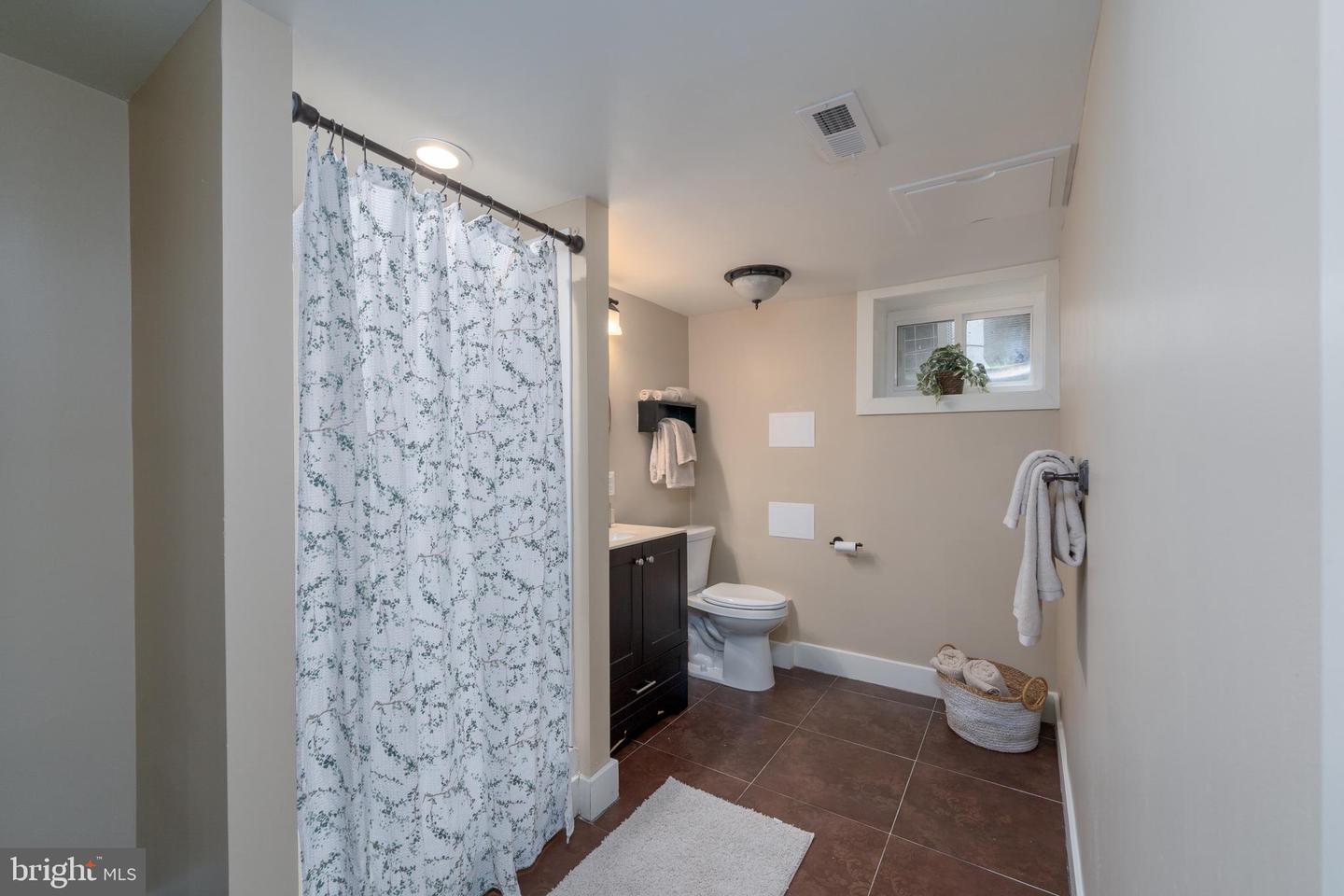 2728 Old Court Property Photo 47