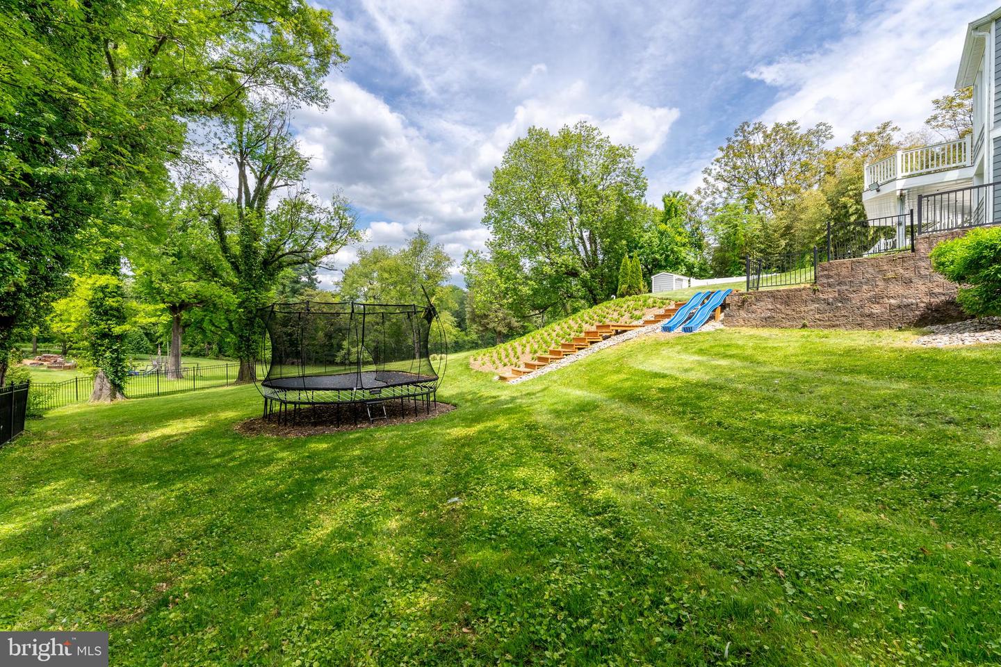 2728 Old Court Property Photo 60