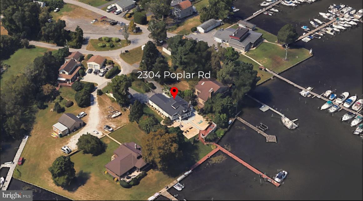 2304 Poplar Property Photo 1