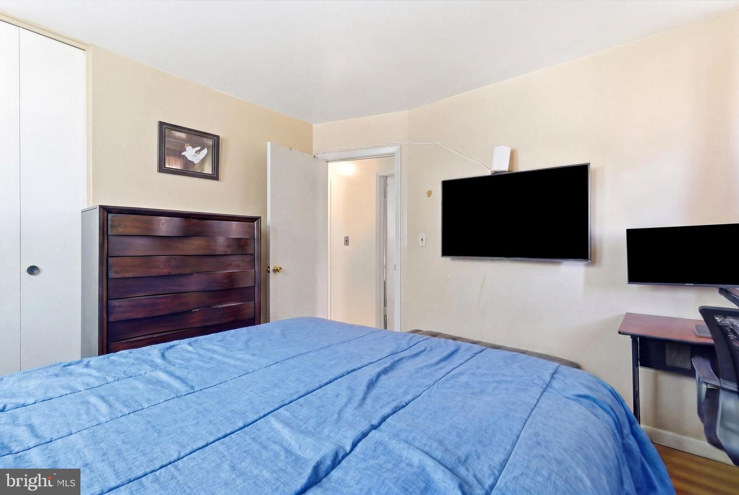 9207 Allenswood Rd Property Photo 17