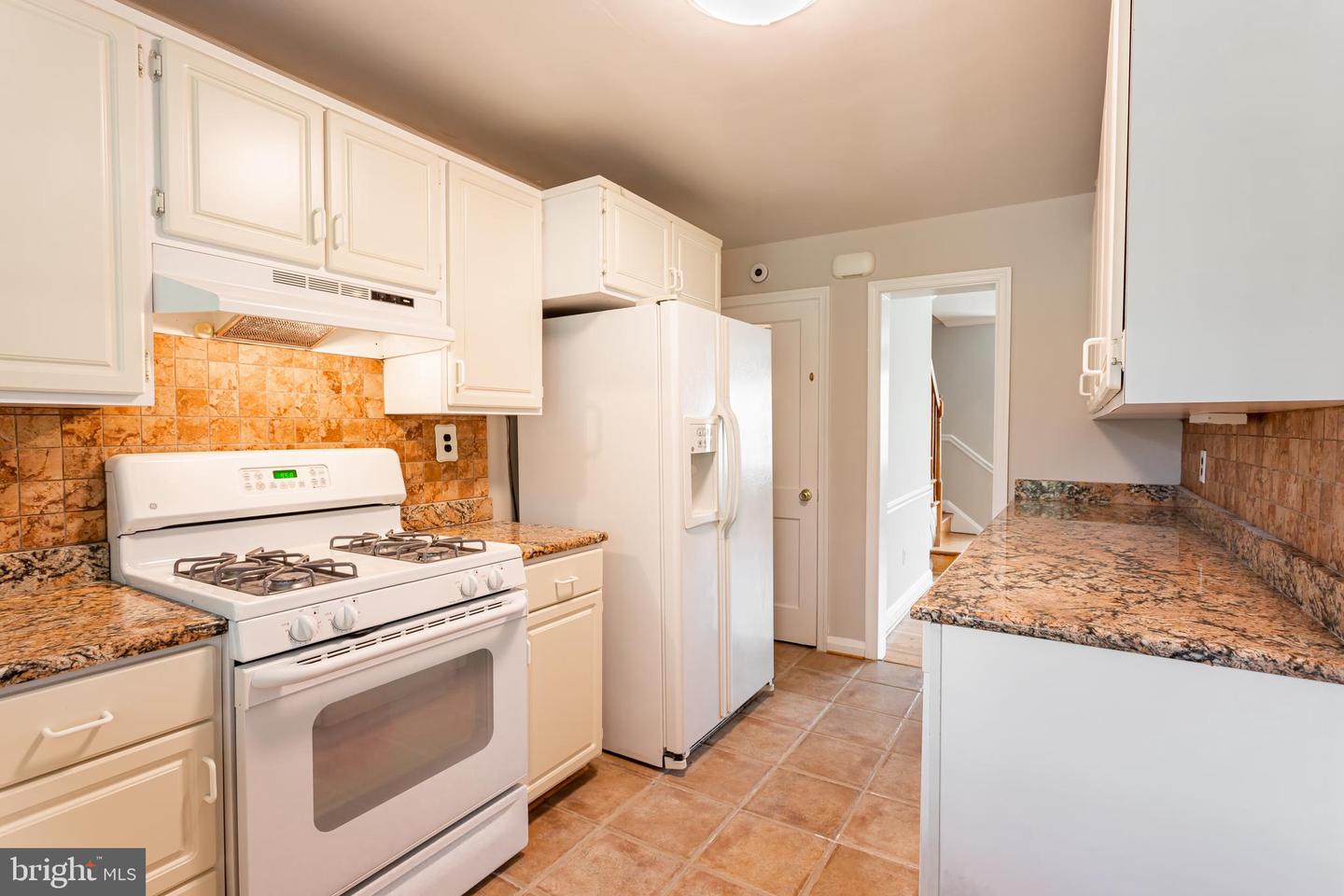 8426 Pleasant Plains Property Photo 7